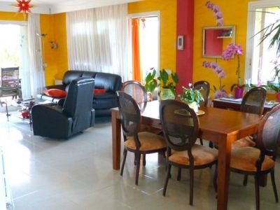 Schönes großes möbl. Zimmer frei in wunderschöner Luxus-Haus-WG mit Garten und Pool in Palma