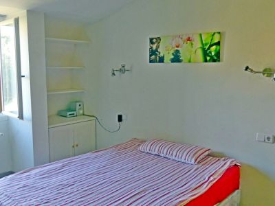 Schönes großes möbl. Zimmer frei in wunderschöner Luxus-Haus-WG mit Garten und Pool in Palma