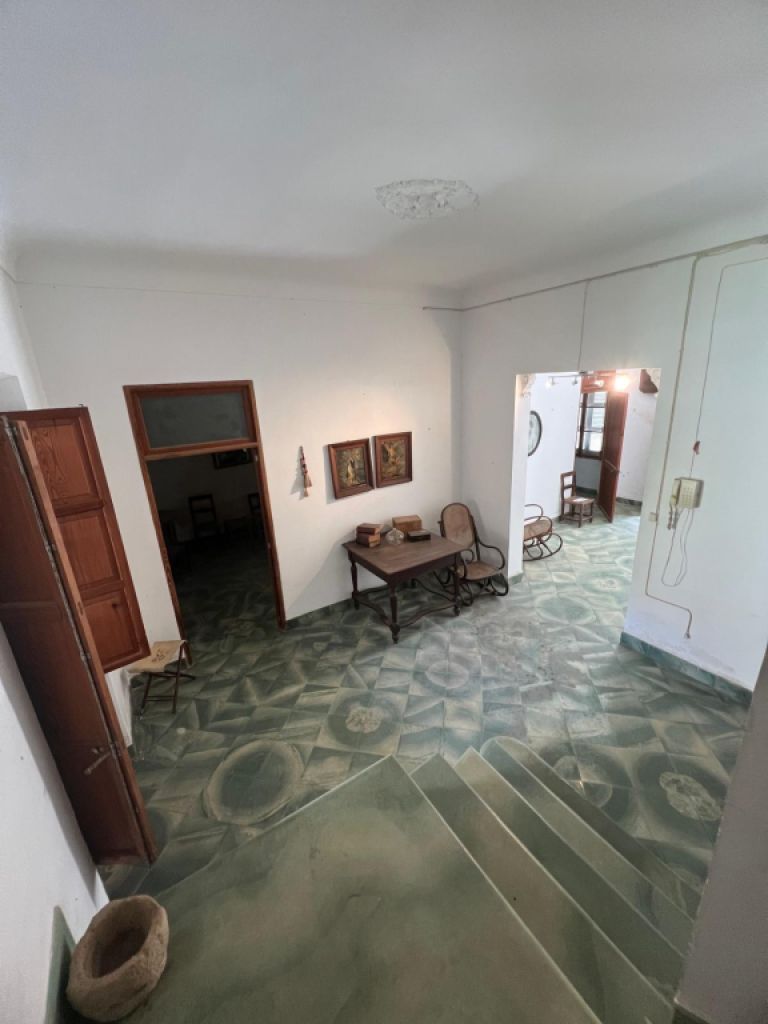 Beautiful house for sale to renovate in Son Servera