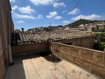 Se vende bonita casa a reformar en Son Servera