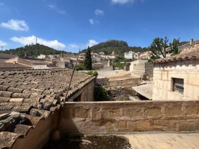 Se vende bonita casa a reformar en Son Servera