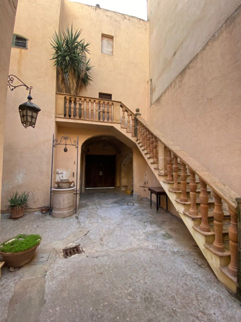 Schönes historisches Haus zum Verkauf in Manacor