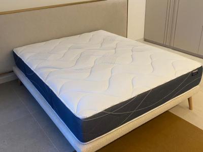 Schönes neues Bett | Maße 1,50 m x 1,90 m | Abholung in Santa Ponsa