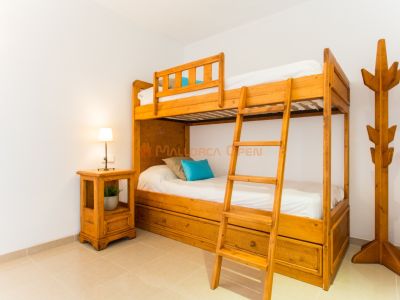 Schönes Reihenhaus in Cala Mandia zu vermieten.