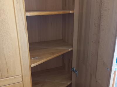 Schrank Vollholz Design 2,05 m breit, 2,23 hoch