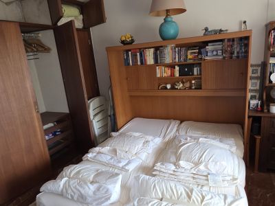 Schrankbett massiv