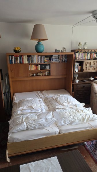 Schrankbett massiv