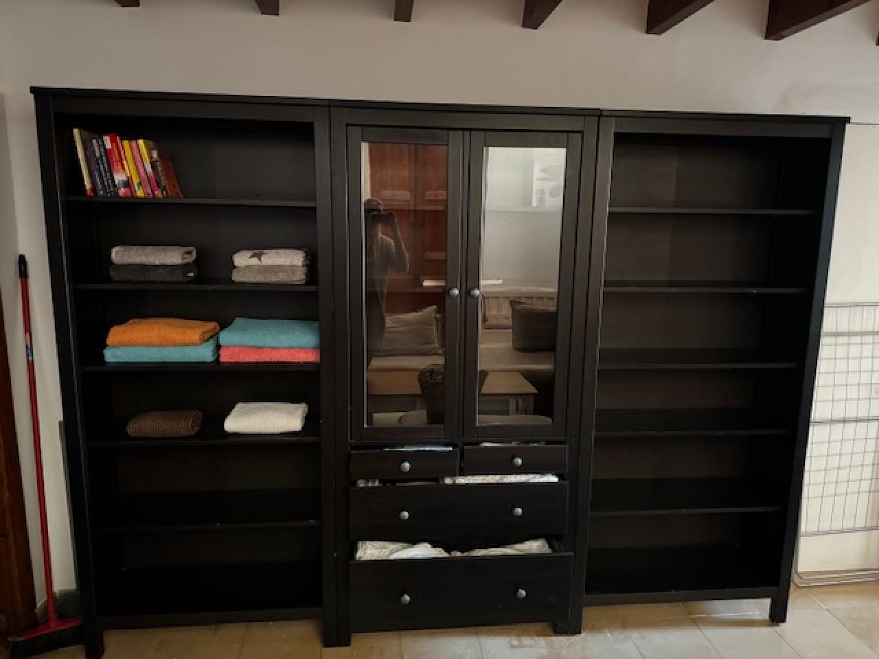 Wall unit black Dimensions 270x234x198 cm