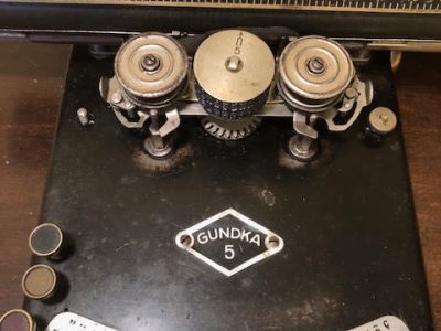 Máquina de escribir antigua