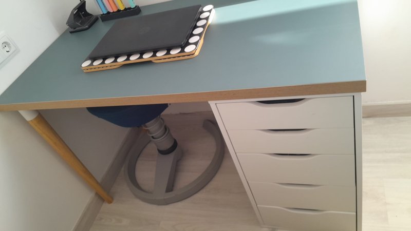Schreibtisch 120x60 cm