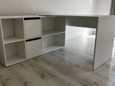 Schreibtisch mit Eckregal, weiß