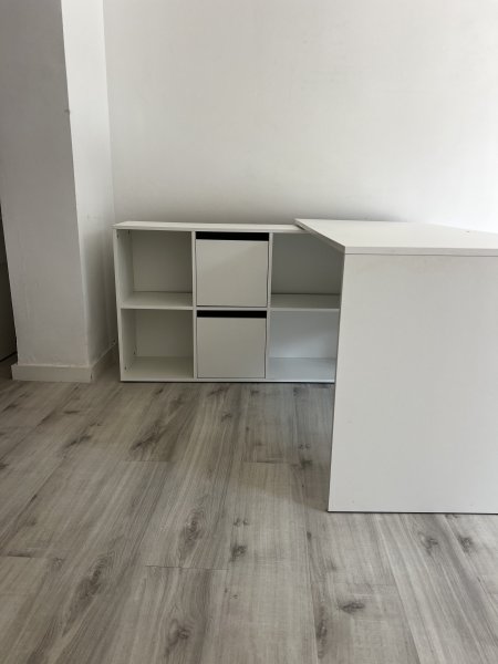 Schreibtisch mit Eckregal, weiß