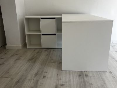 Schreibtisch mit Eckregal, weiß