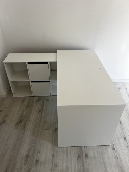Schreibtisch mit Eckregal, weiß