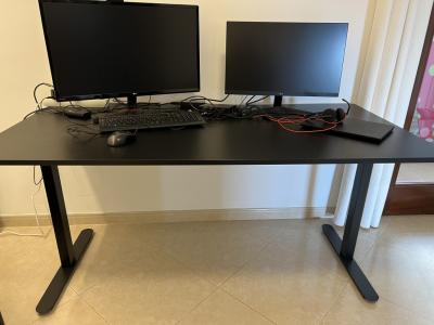 Desk and mobile pedestal