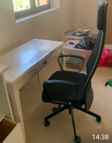 Escritorio y silla de escritorio para regalar