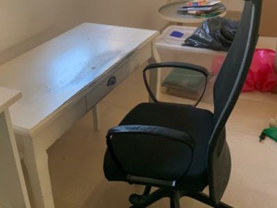 Escritorio y silla de escritorio para regalar