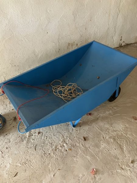 Carretilla metálica