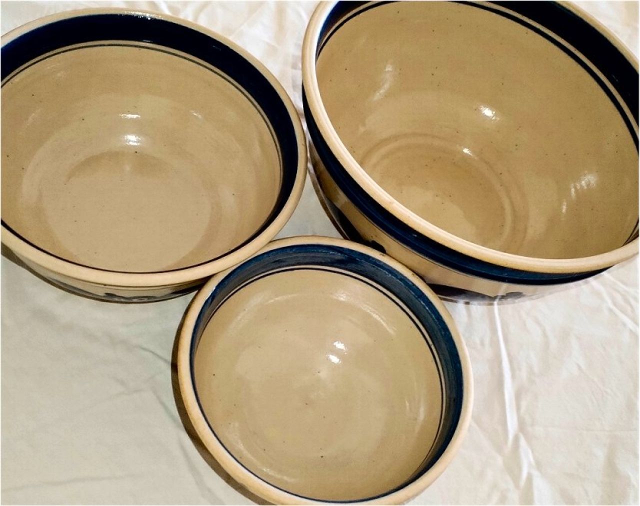 Set de cuencos: 3 cuencos. Cerámica, hecho a mano en torno, pintado a mano