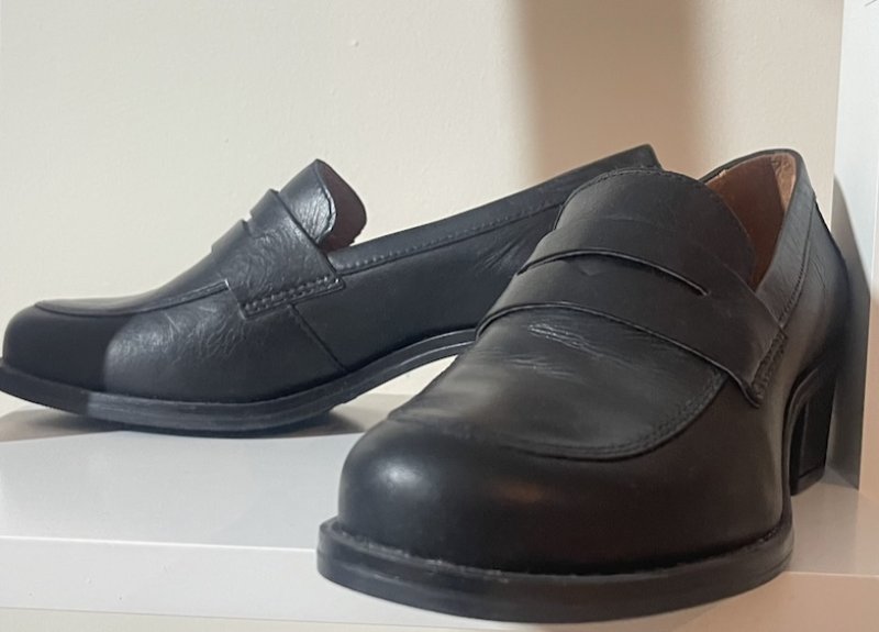Schuhpaket  5 Paar Damenschuhe, Gr. 37  Tommy Hilfiger, Sorel, Tamaris u.a. neu oder neuwertig