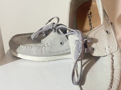 Schuhpaket  5 Paar Damenschuhe, Gr. 37  Tommy Hilfiger, Sorel, Tamaris u.a. neu oder neuwertig