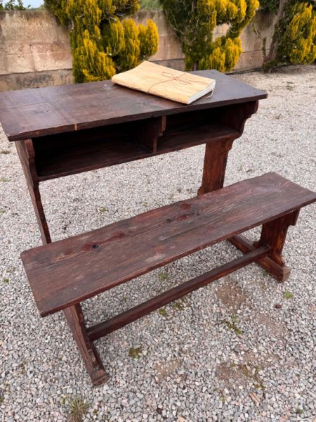 School desk / Writing desk