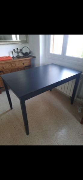 Black dining table