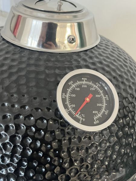 Kamado de cerámica negro 2-in-1 ahumador con parrilla de carbón 56 cm