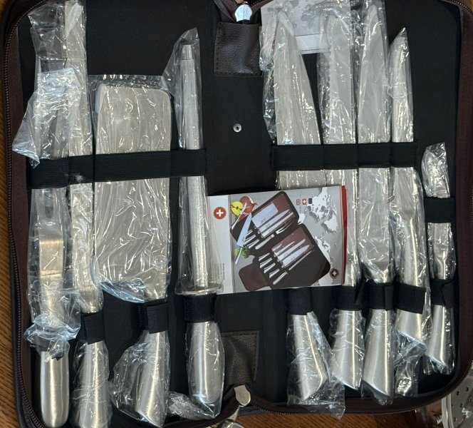 Swiss knife set 10-piece new unused in leather pouch