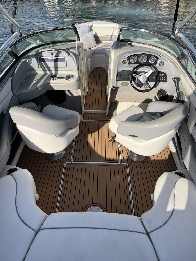 Sea Ray 240 Select. Bereit zum Auslaufen