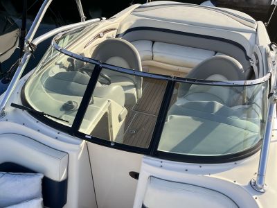Sea Ray 240 Select. Bereit zum Auslaufen
