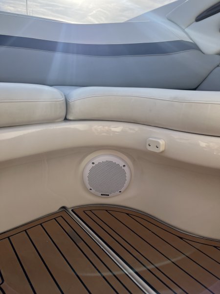 Sea Ray 240 Select. Bereit zum Auslaufen