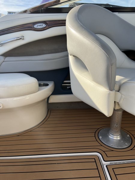 Sea Ray 240 Select. Bereit zum Auslaufen