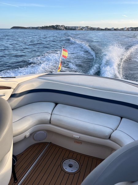 Sea Ray 240 Select. Bereit zum Auslaufen