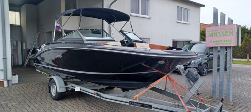 SeaRay 190 SPX Black Beauty