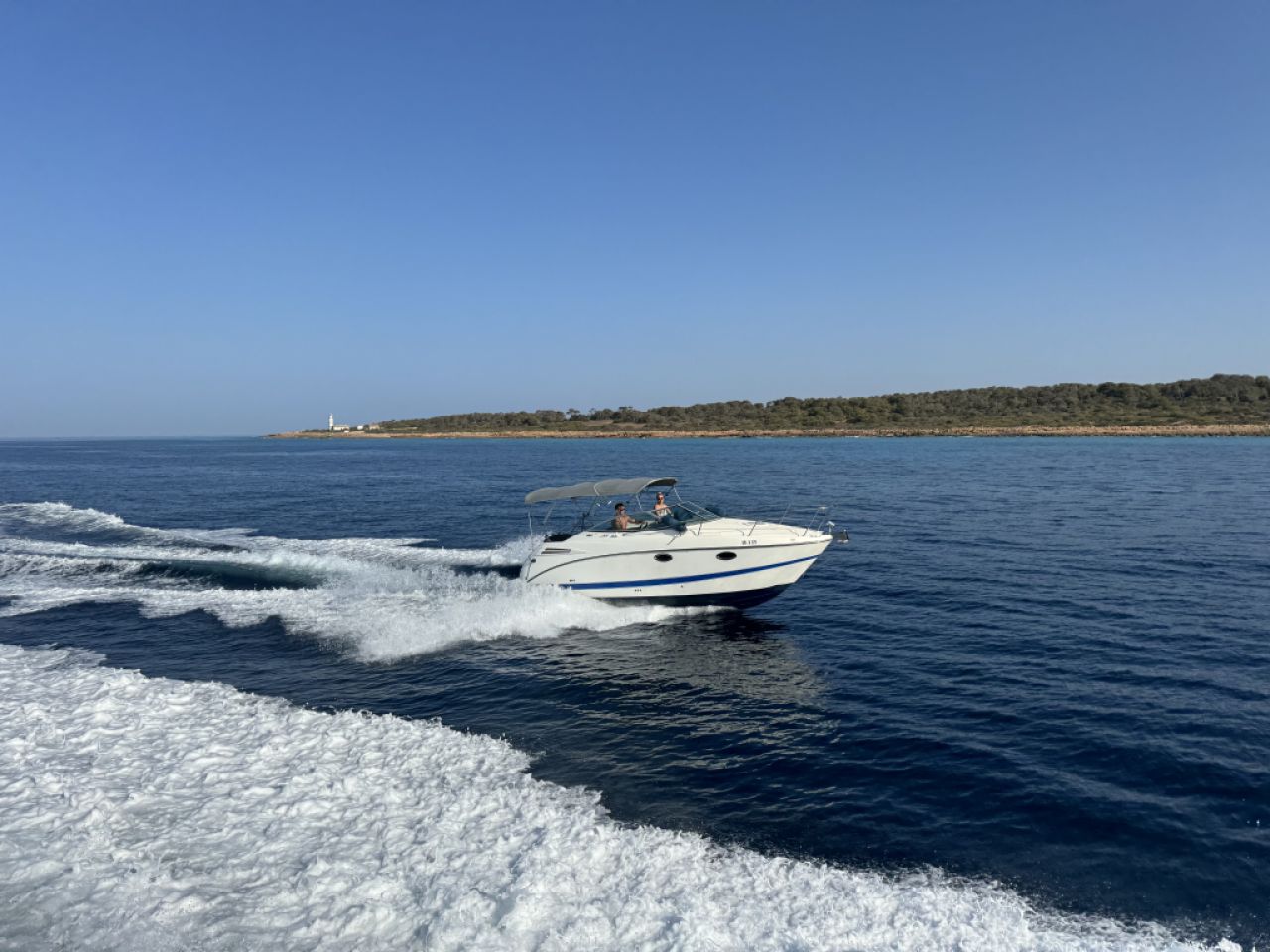 Sehr gepflegtes Motorboot Maxum2600SE zu verkaufen (Liegeplatz kann übernommen werden)