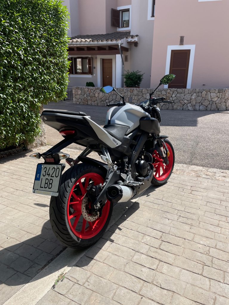 Sehr schönes Einsteigermotorrad mit ABS Yamaha MT125 in Santa Ponsa