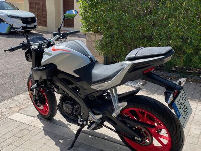Sehr schönes Einsteigermotorrad mit ABS Yamaha MT125 in Santa Ponsa
