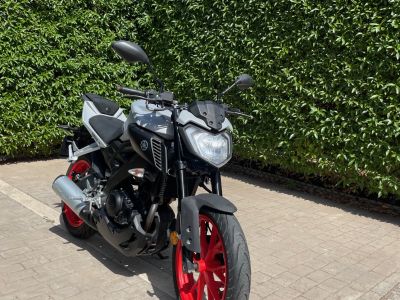 Sehr schönes Einsteigermotorrad mit ABS Yamaha MT125 in Santa Ponsa