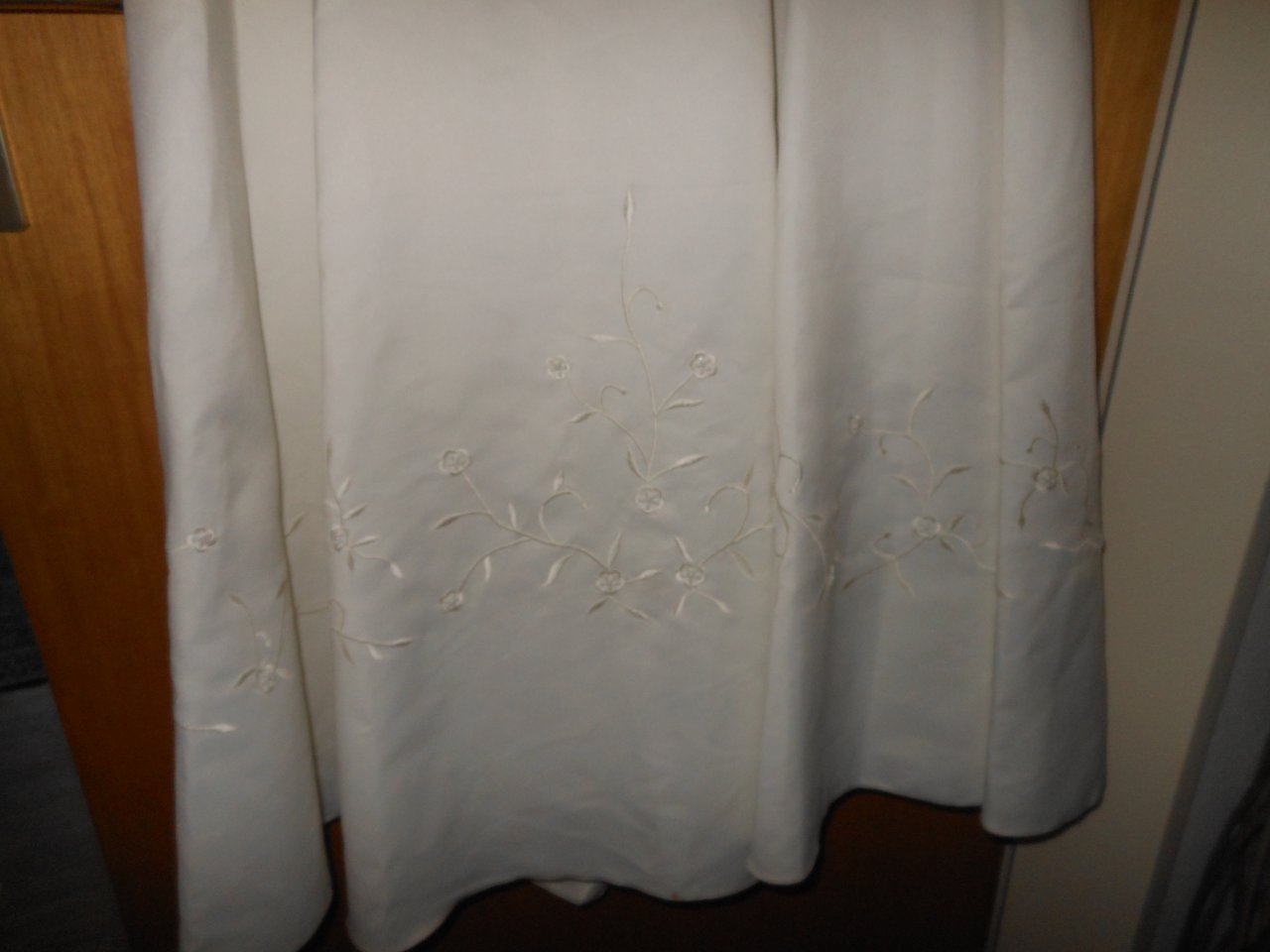 sehr schönes Hochzeitskleid Gr., 44  Fb. creme...mit Tasche Handschuhen