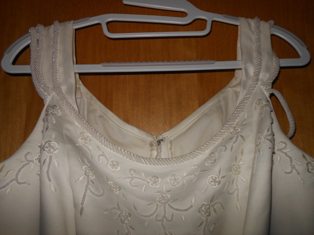 sehr schönes Hochzeitskleid Gr., 44  Fb. creme...mit Tasche Handschuhen