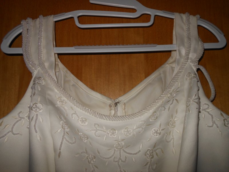 sehr schönes Hochzeitskleid Gr., 44  Fb. creme...mit Tasche Handschuhen