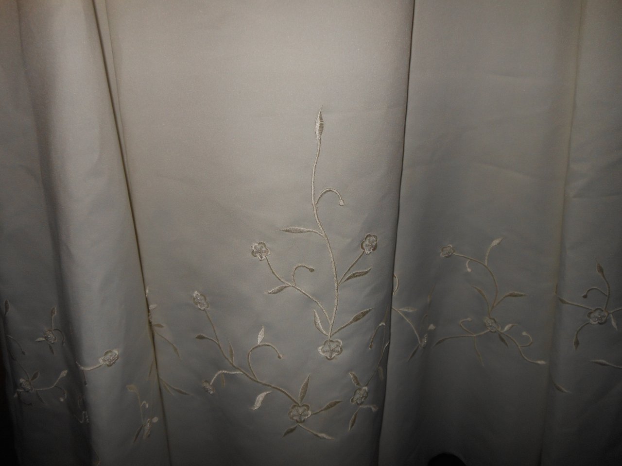 sehr schönes Hochzeitskleid Gr., 44  Fb. creme...mit Tasche Handschuhen