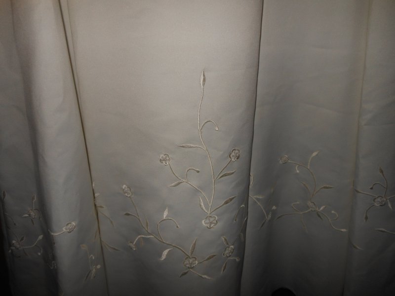 sehr schönes Hochzeitskleid Gr., 44  Fb. creme...mit Tasche Handschuhen