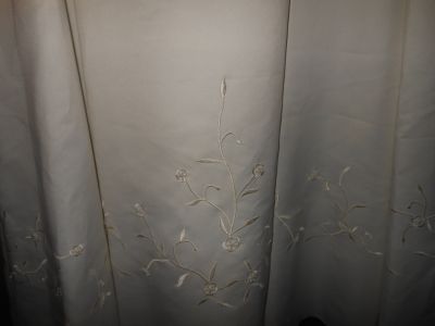 sehr schönes Hochzeitskleid Gr., 44  Fb. creme...mit Tasche Handschuhen