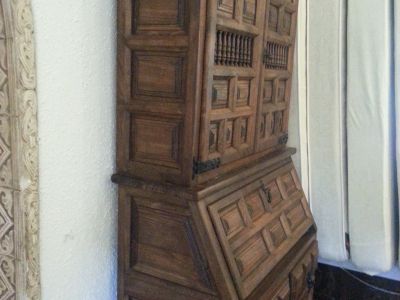 Sekretär Schrank mit Aufsatz zum Restaurieren