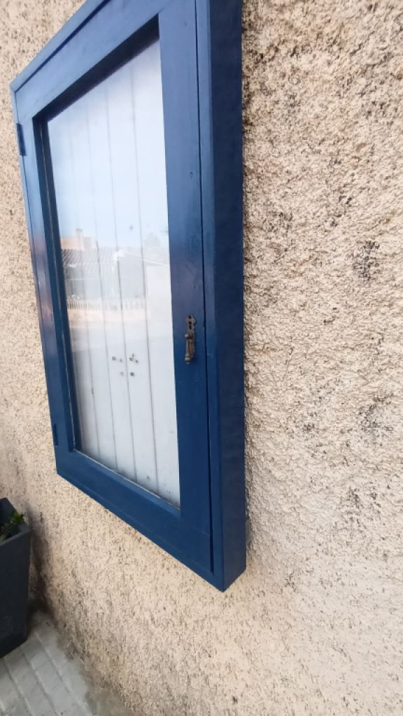 Vitrina diseñada por uno mismo con iluminación interior