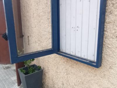 Vitrina diseñada por uno mismo con iluminación interior