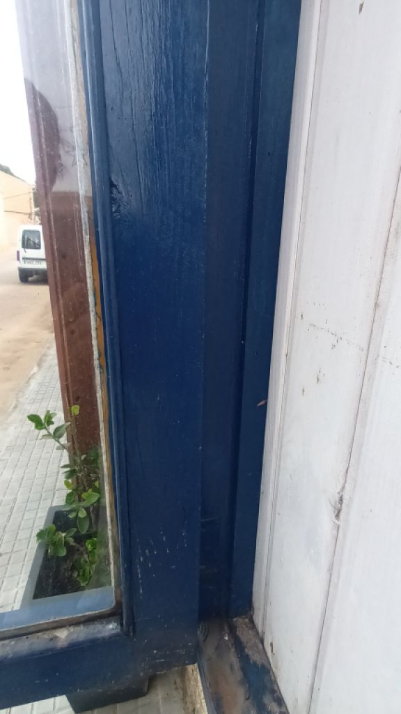 Vitrina diseñada por uno mismo con iluminación interior