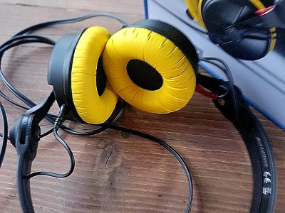 Sennheiser HD 25 Limited Yellow Edition 75th Anniversary, sehr wenig benutzt - Originalkarton